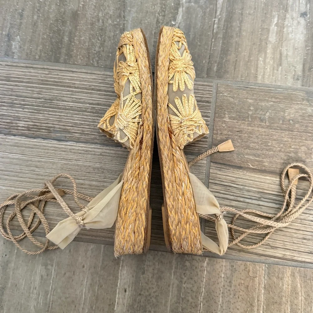 Stuart Weitzman Espadrilles with Intricate Woven Design size 6